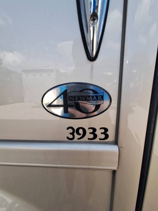 2008 Newmar Ventana 3933