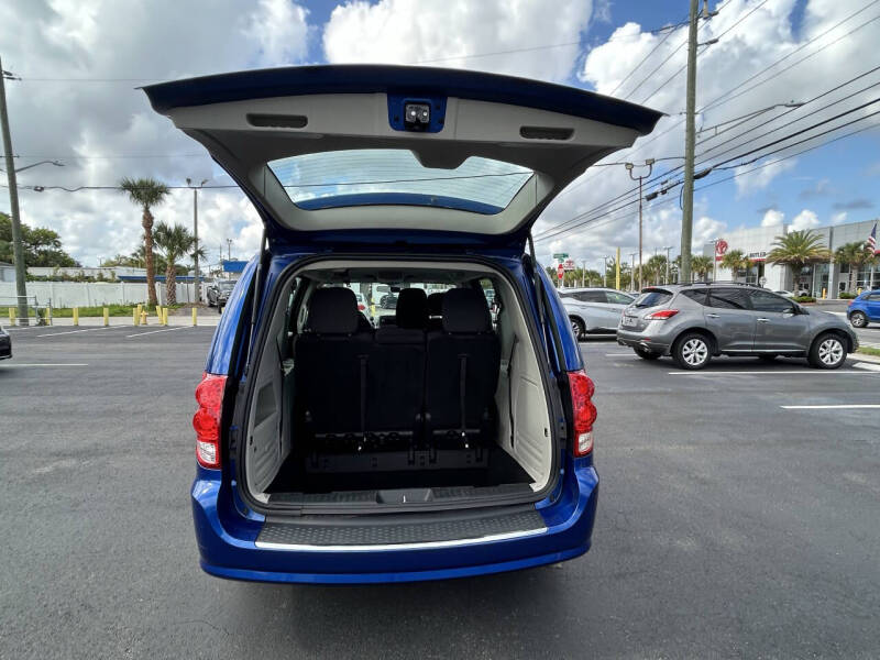 2013 Dodge Grand Caravan SE