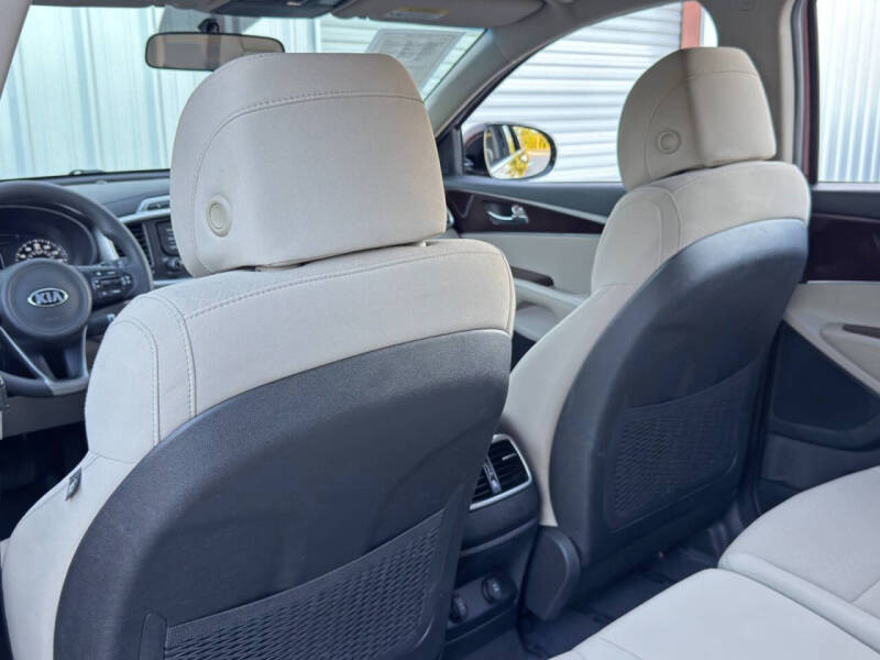 2017 Kia Sorento LX