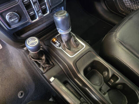 2020 Jeep Wrangler Unlimited Sahara Altitude