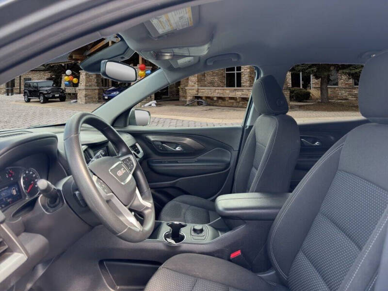 2024 GMC Terrain SLE