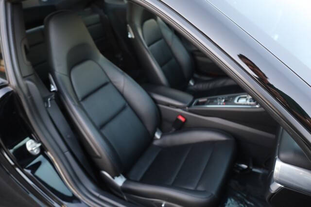 2017 Porsche 911 Carrera 4