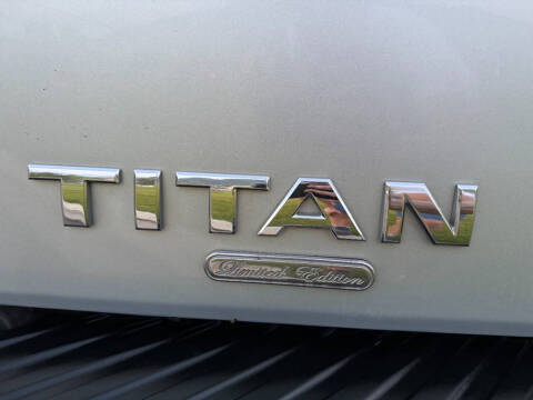 2011 Nissan Titan SV