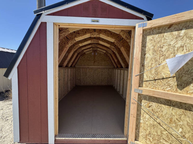Barn 8X12