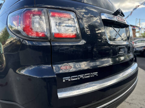 2016 GMC Acadia SLE-2