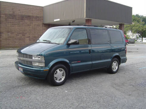 2000 Chevrolet Astro for sale at Reliable Car-N-Care in Staten Island NY