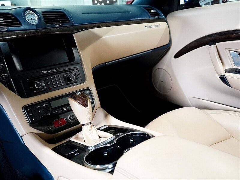 2014 Maserati GranTurismo 37