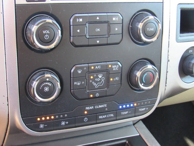 2016 Ford Expedition EL XLT