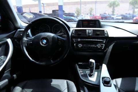 2018 BMW 3 Series 320i