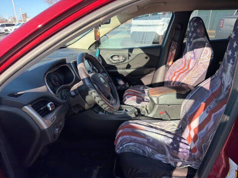 2017 Jeep Cherokee Sport