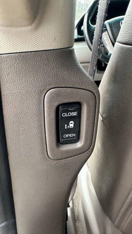 2011 Honda Odyssey EX-L w/DVD