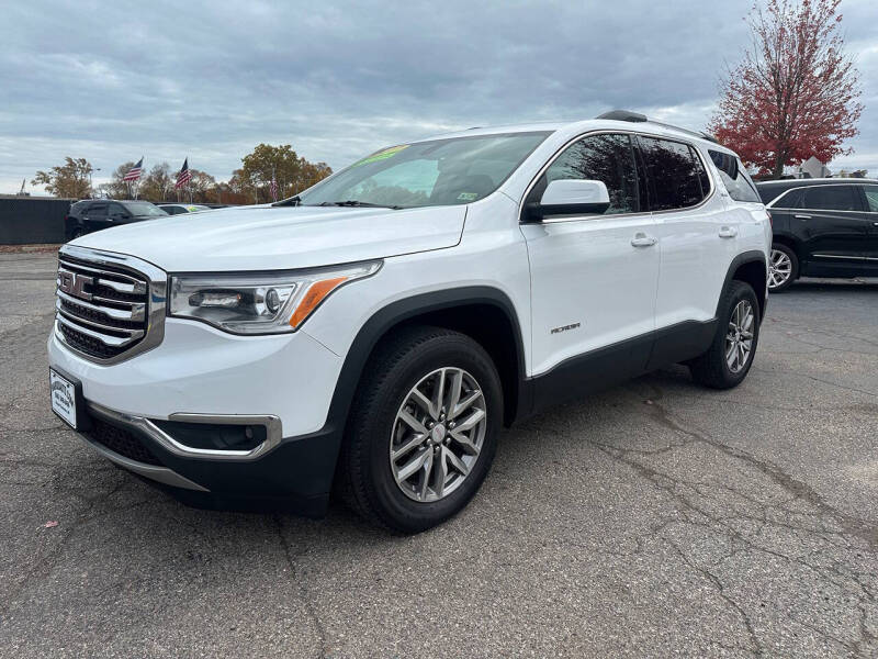 2017 GMC Acadia SLE-2