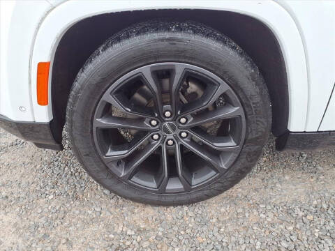 2023 Jeep Grand Wagoneer Obsidian