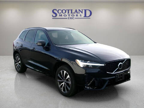 2025 Volvo XC60 B5 Core Dark Theme