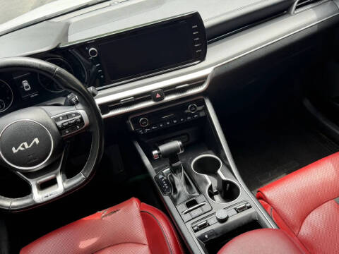 2023 Kia K5
