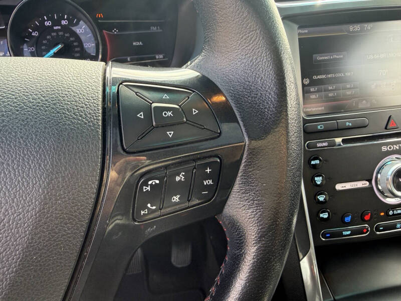 2016 Ford Explorer Sport