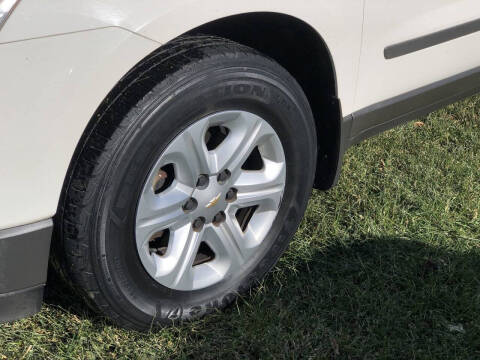 2011 Chevrolet Traverse LS