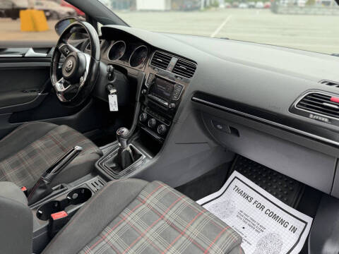 2015 Volkswagen Golf GTI S
