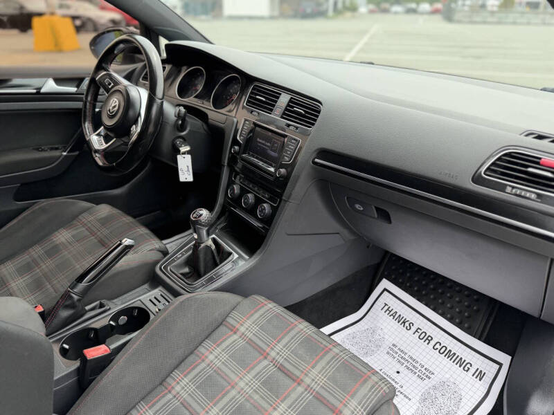 2015 Volkswagen Golf GTI S