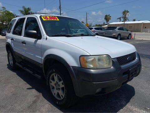 2004 Ford Escape for sale at Dave Isaac Motors in Englewood FL