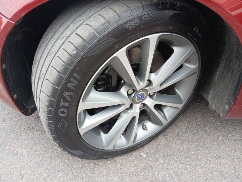 2011 Volvo C70 T5