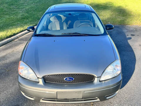 2004 Ford Taurus for sale at Simyo Auto Sales in Thomasville NC