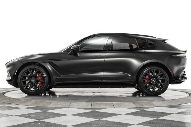 2021 Aston Martin DBX