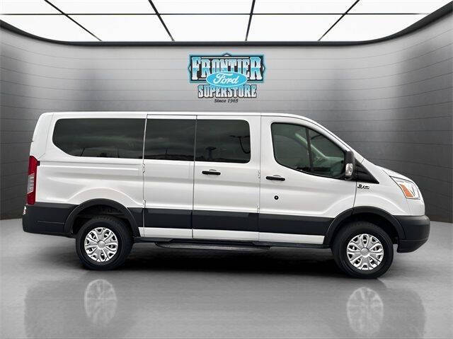 2017 Ford Transit 150 XLT