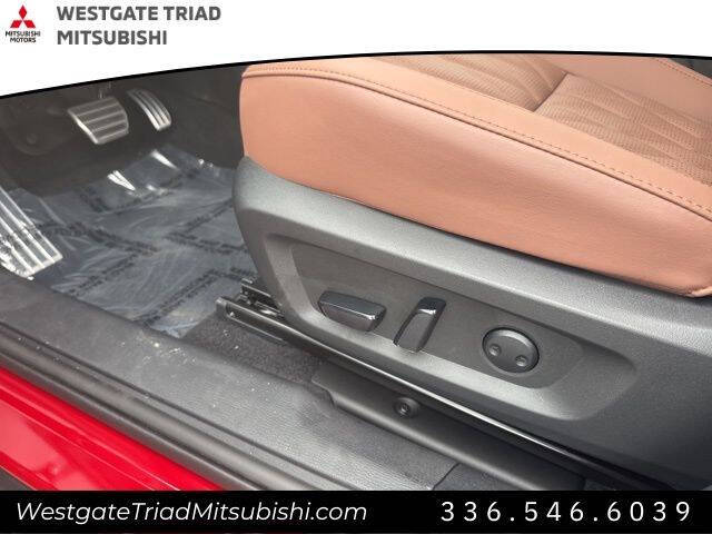 2025 Mitsubishi Outlander SEL