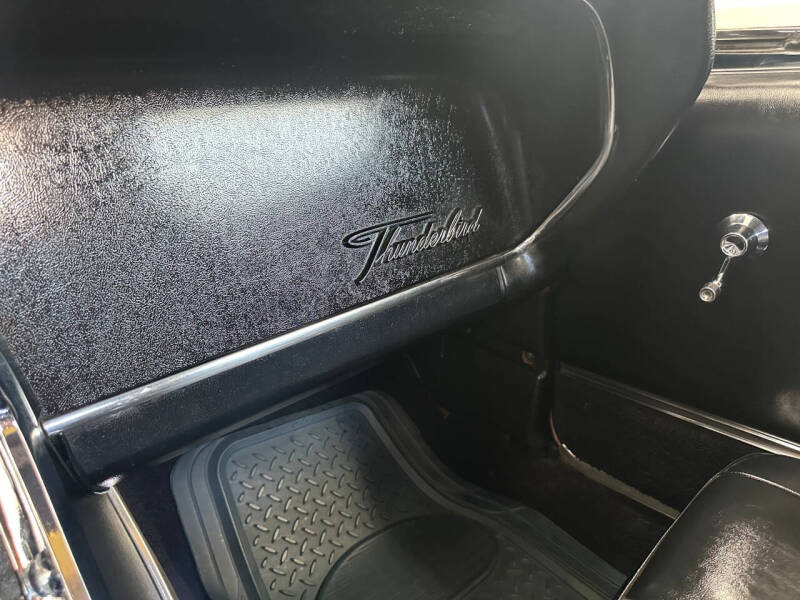 1966 Ford Thunderbird