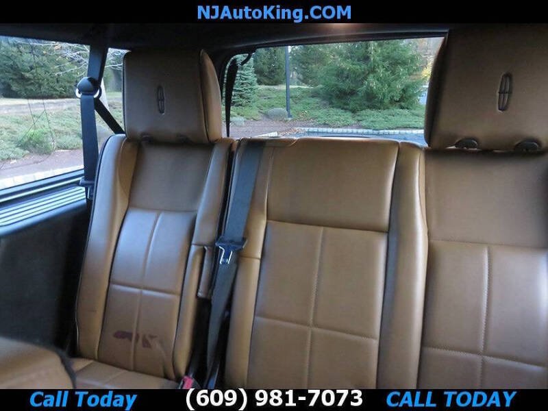 2012 Lincoln Navigator L