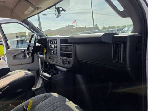 2021 Chevrolet Express 2500