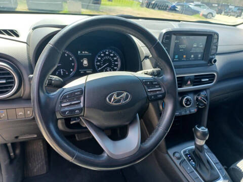 2021 Hyundai Kona SEL Plus
