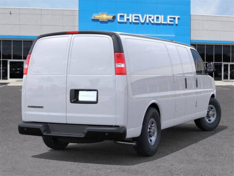 2025 Chevrolet Express 2500
