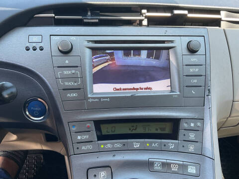 2015 Toyota Prius Three