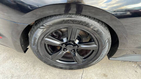 2017 Ford Mustang V6