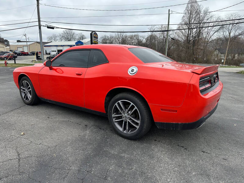 2019 Dodge Challenger SXT
