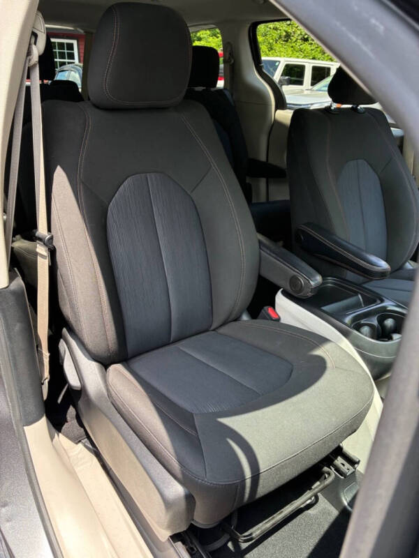 2020 Chrysler Pacifica Touring