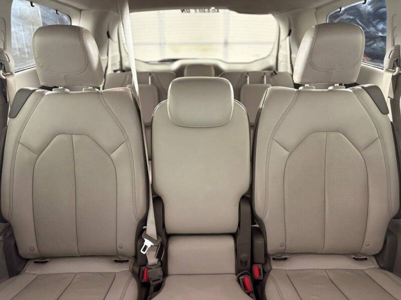2018 Chrysler Pacifica Touring L Plus