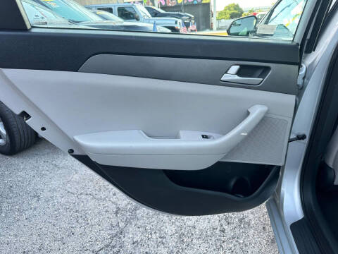 2015 Hyundai Sonata SE