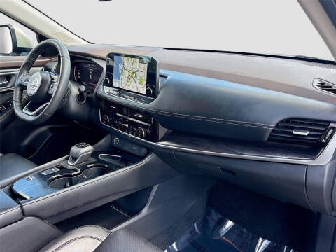 2021 Nissan Rogue Platinum