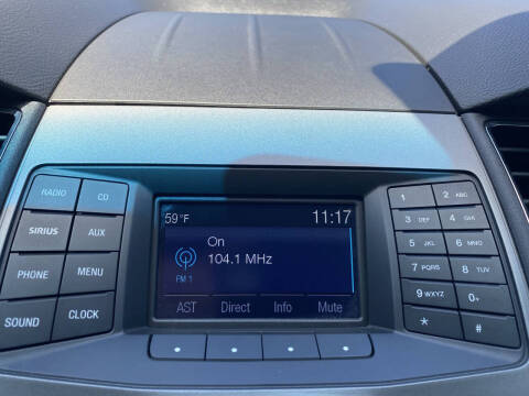 2016 Ford Taurus SE