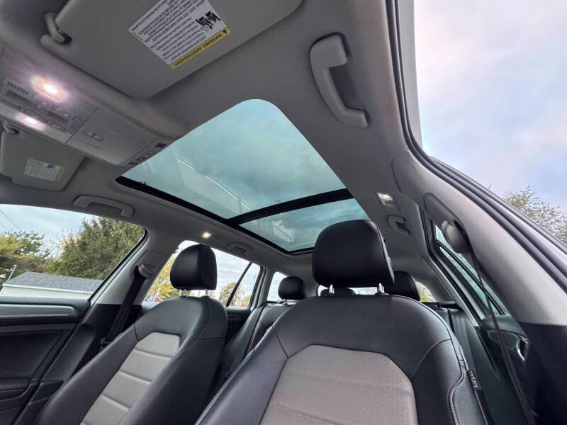 2017 Volkswagen Golf Alltrack TSI S 4Motion