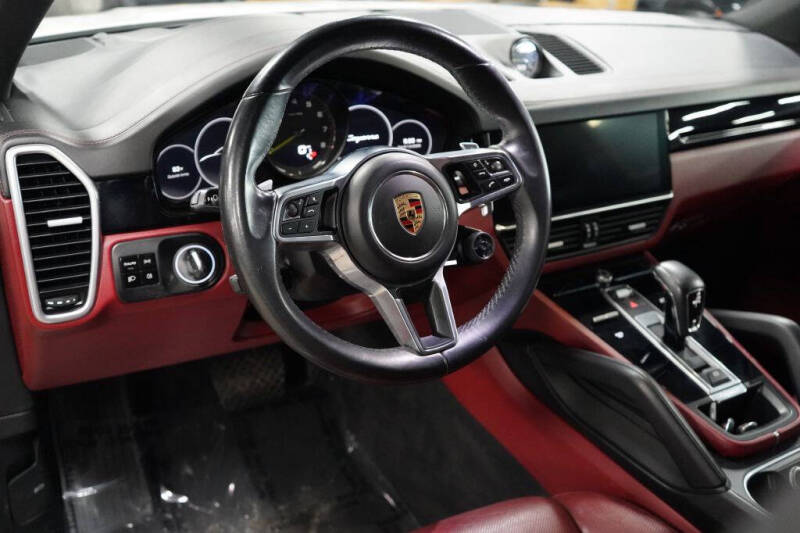 2019 Porsche Cayenne E-Hybrid