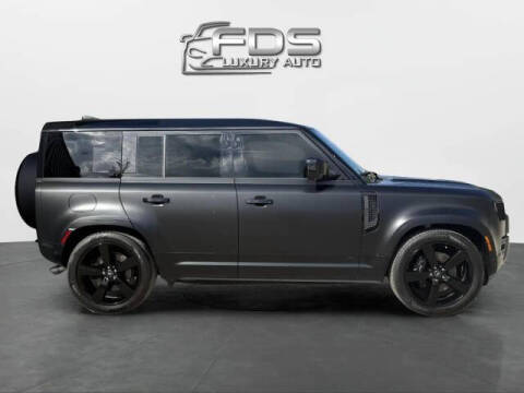 2025 Land Rover Defender 110 V8 P525