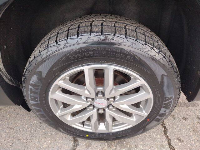 2017 GMC Acadia SLE-2