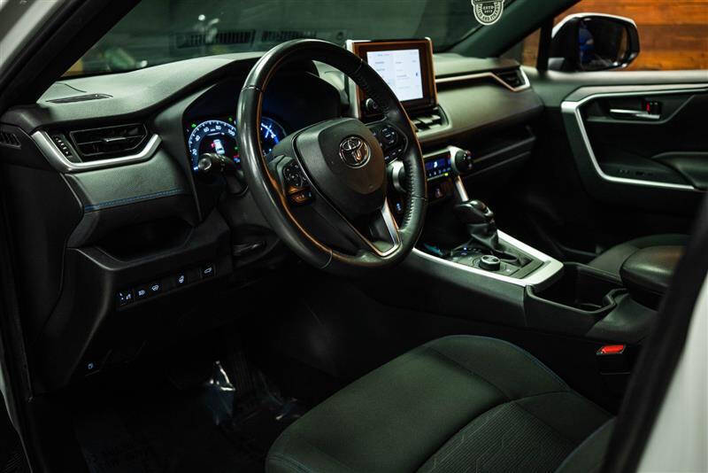 2024 Toyota RAV4 Hybrid SE