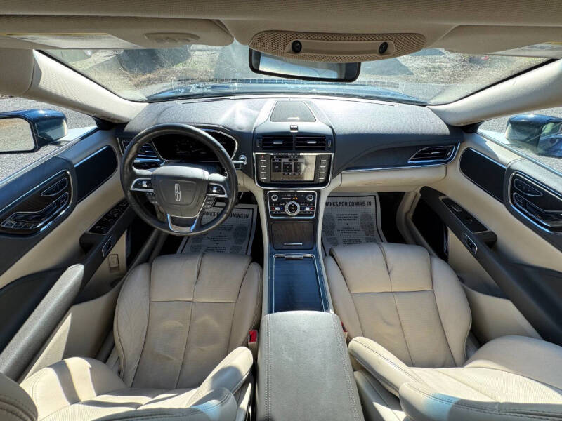 2017 Lincoln Continental Reserve