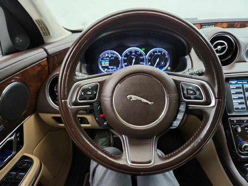 2015 Jaguar XJ