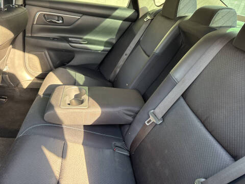 2017 Nissan Altima 2.5 SR